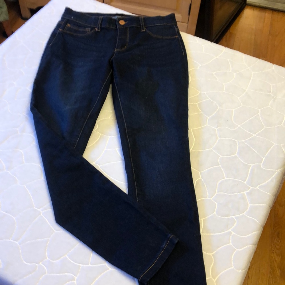 Jones New York dark denim skinny jeans